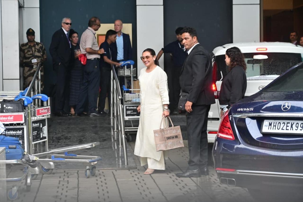 Rani Mukerji was spotted at the airport as she was jetting to Delhi for National Film Awards ceremony. She was a vision to behold in all-white outfit and rounded off the look with sunglasses.